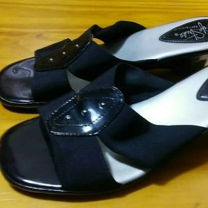 Life Stride Freedom Soft System Black 2.5" Heels